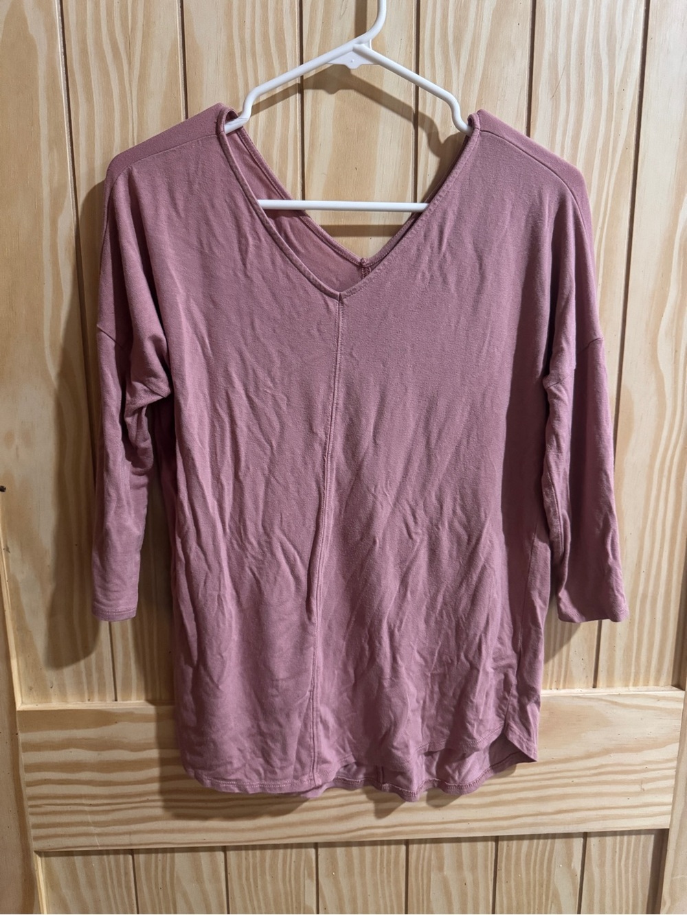 TAHARI MAUVE 3/4 SLEEVE FLOWY FORMAL BLOUSE